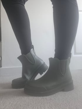 Very comfortable and stylish